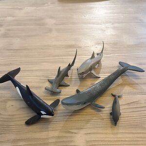 Ocean Animal Toy Set - Black and Gray